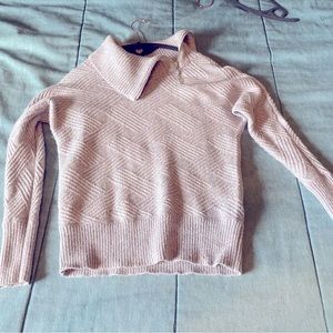 Light purple/gray sweater - split neck zipper pullover